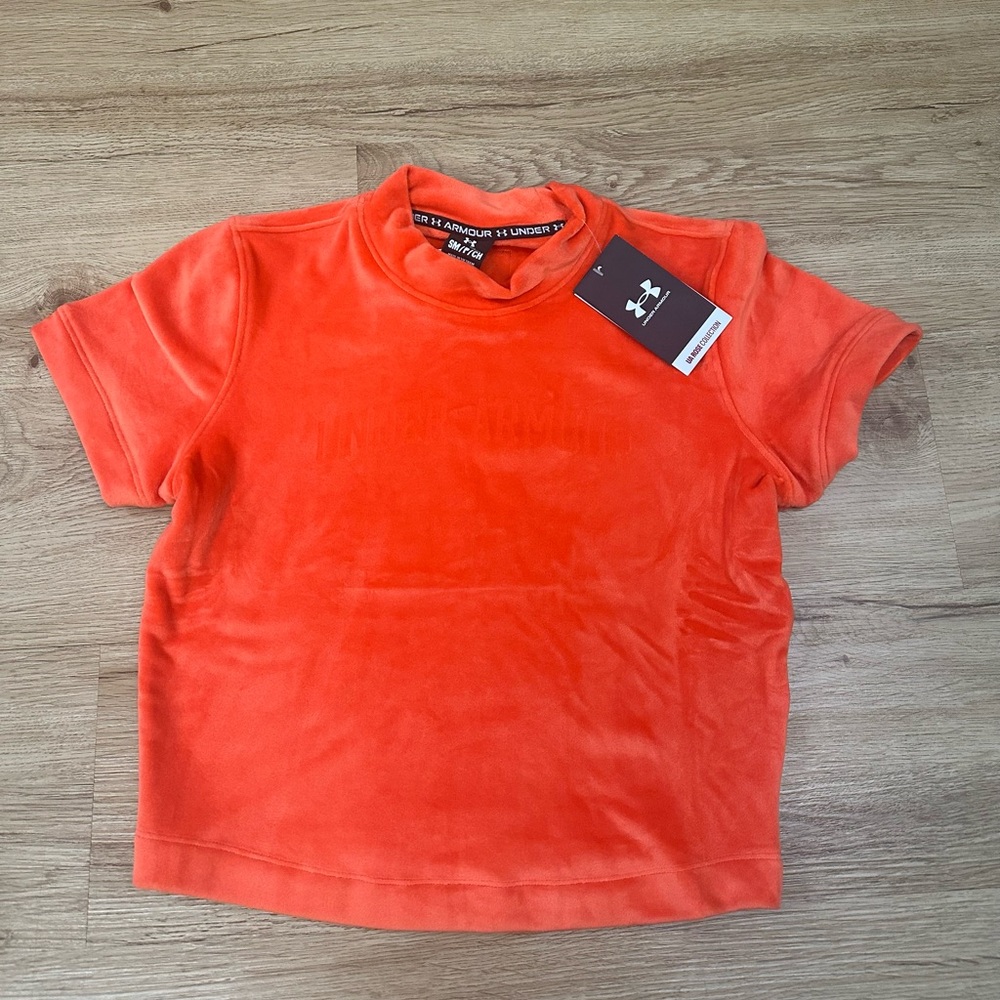 Under Armour velour rose shirt NWT